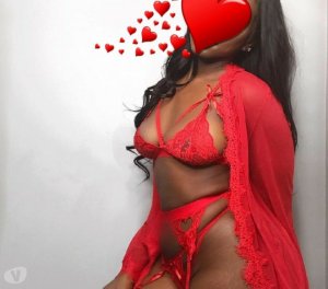 Manoubia escorts in Bexhill-on-Sea, UK