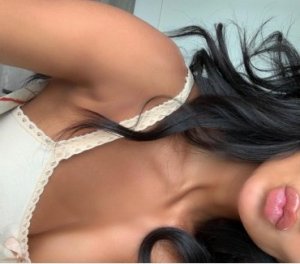 Rogine outcall escorts in Conneaut, OH